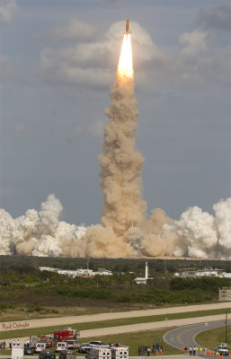 STS-122 Launch 3077