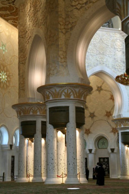 Grand Mosque in Abu Dhabi 8 .jpg