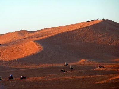 Sand dune in sunset nearby Hatta UAE 4.jpg