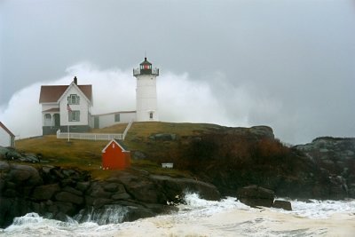 65DSC02385jw2.jpg Nubble lighthouse patriots storm, do you prefer this one or the one linked below and why? thank you