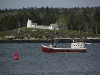 3925.jpg beter dark than light i guess burnt Island Light Boothbay Maine  ... see my two new LIghthouse Posters linkded below