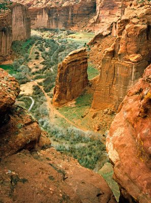 Deceptive Size of Canyon de Chelly (see notes below)