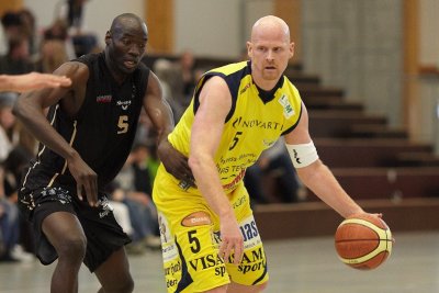 Starwings Nr 5 Mike Coffin - Starwings Basket Regio Basel  Lausanne Basket  11.01.09 Sporthalle Birsfelden