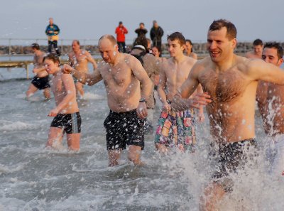 Nytårsbadning 2009 085.jpg