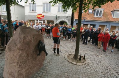 Aabenraa Bjergmarathon indvier Jubilumsskulpturen 2009-Muren 