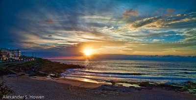 Glorious sunrise at Maroubra Beach