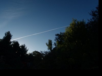 Oct 20 Early AM Contrail.jpg