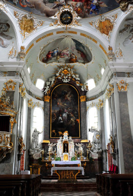 04_Inside St Karl.jpg