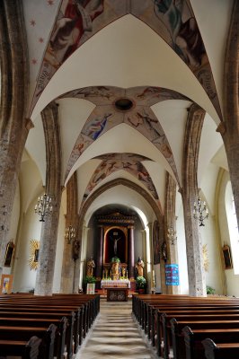 Kufstein_07_Inside the Gothic church.jpg