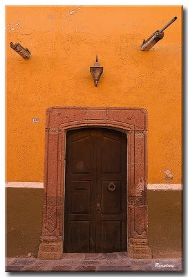 Las puertas de San Miguel 008.jpg