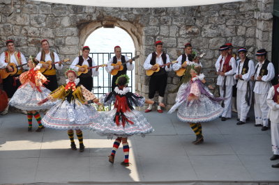 11 Dubrovnik - Folk Dancers