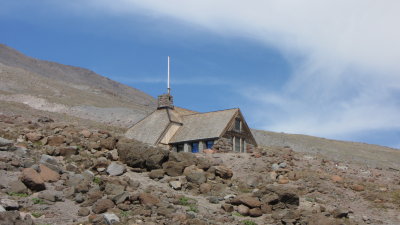 Silcox Hut - Mt Hood Ski Area (7,000 Ft)