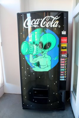 Alien drink machine