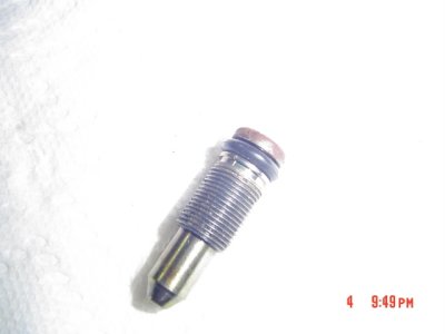 Idle screw (photo by krazy2)