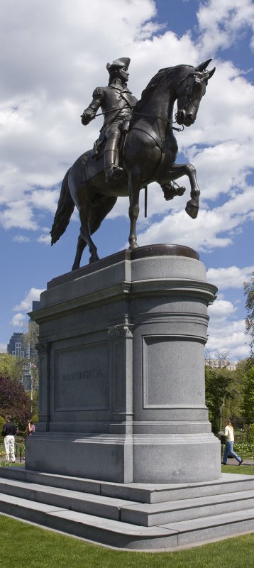 George Washington statue