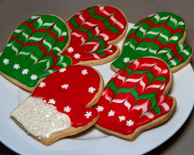 Christmas Mitten Cookies