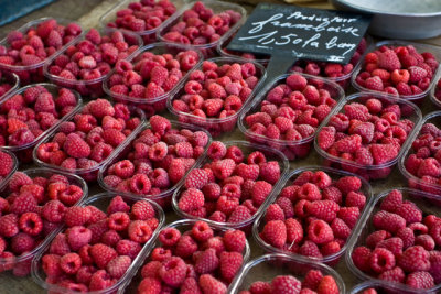 raspberries - farmer's market