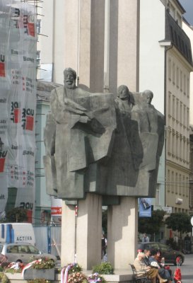 europe_street_sculpture