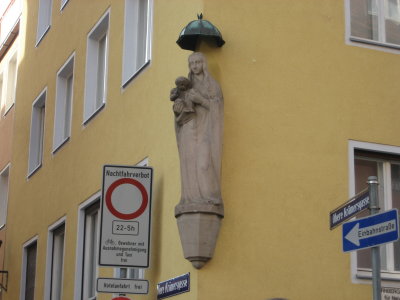 Nuremberg Statue.JPG