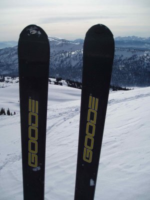 pretty Goode skis