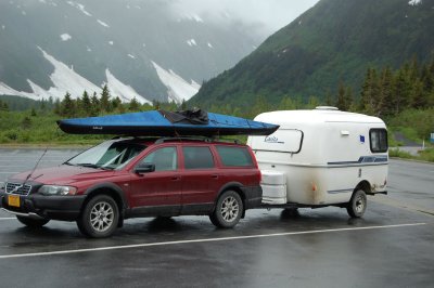 the Volvo, Casita and Tom's Blue Boat in the rain