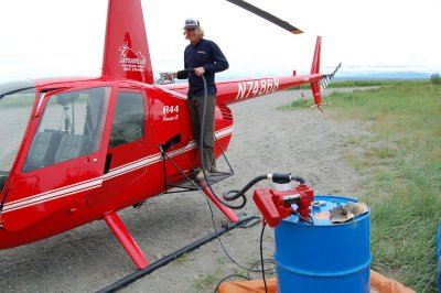 Ryan fueling the R44