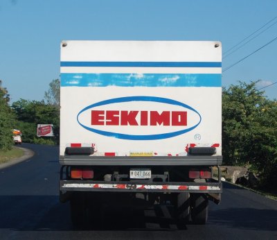 Eskimo truck on the way to Leon