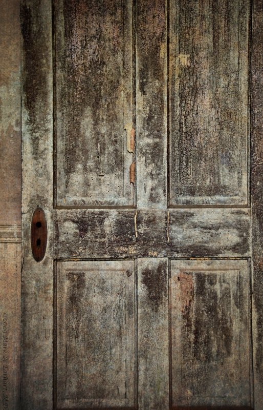 Door To The Past