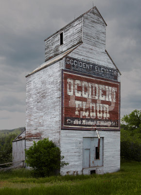 Grain Elevator: Reed Point, MT