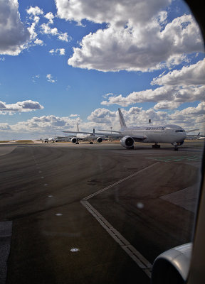 Charles de Gaulle International Airport - Leaving