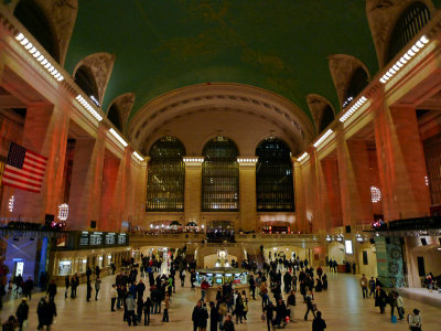 Grand Central Railroad Terminal  Concourse, Christmas 2008