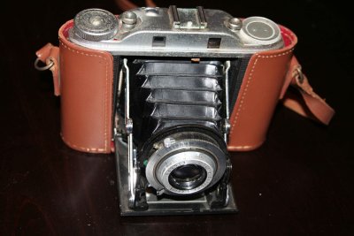 3-3  Early Ansco 35MM (last of the bellows Cameras?)