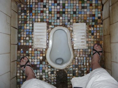 Toilette à l'indienne (et celle là est propre)