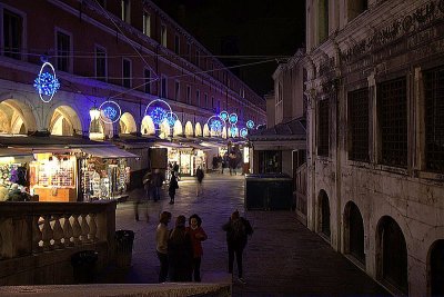 VeniceStreet1