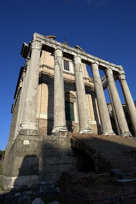 Forum_Church_1.jpg