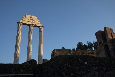 Rome_Forum_Columns1.jpg