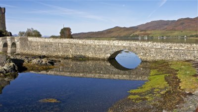 Eilean-Donan Castle Bridge