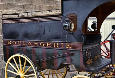 Delivery truck