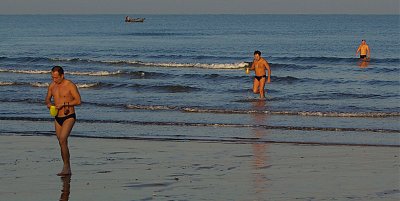 7th ex-aequo: Swimmers in China by euston