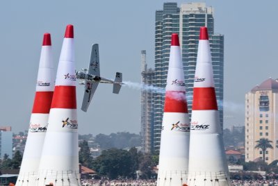 Red Bull Air Race - LaRee (7 points)