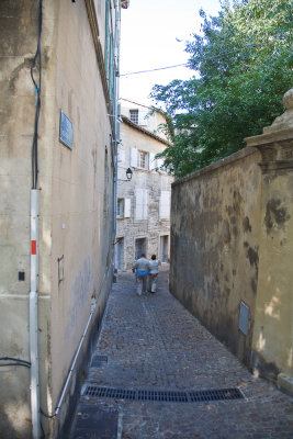 Narrow streets of Avignon