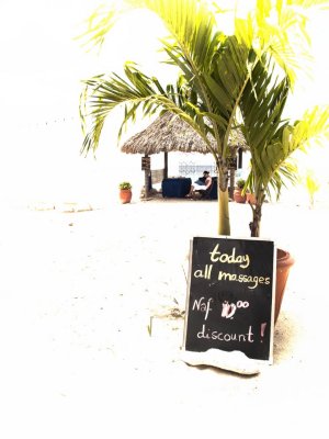 Massage with discount on the beach