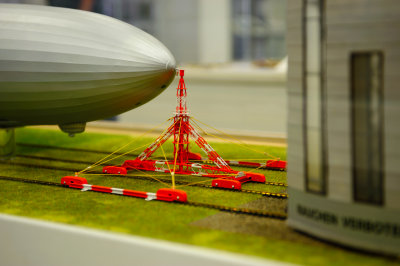 Zeppelin tractor model