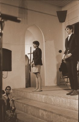 Sue Nuban, Mark Woodward