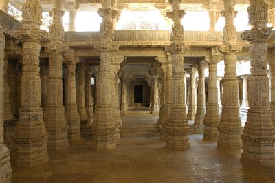 Chaumukha Mandir Temple, Ranakpur (Rajasthan)