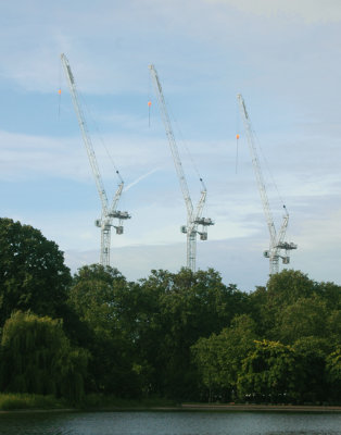 Synochronised crane work