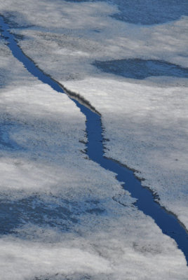 Ice floe split