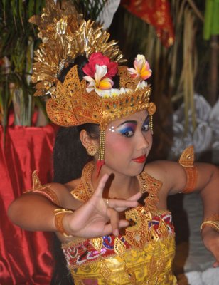 Frog dancer in Bali