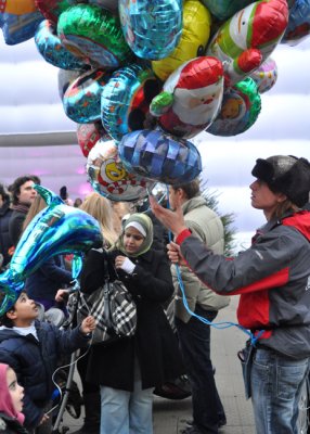 Winter Fair balloon man