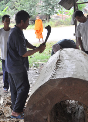New drum for Muang Sing monastery